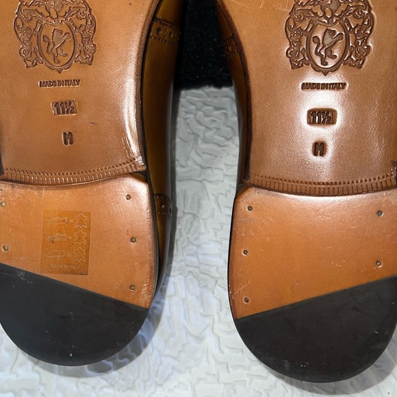Bruno Magli Mens Cap Toe with buckle detail. Size 11.5 - Picture 13 of 16